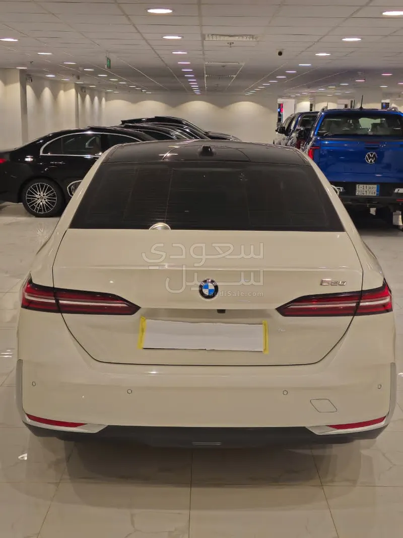 2026 BMW 5 Series 520i