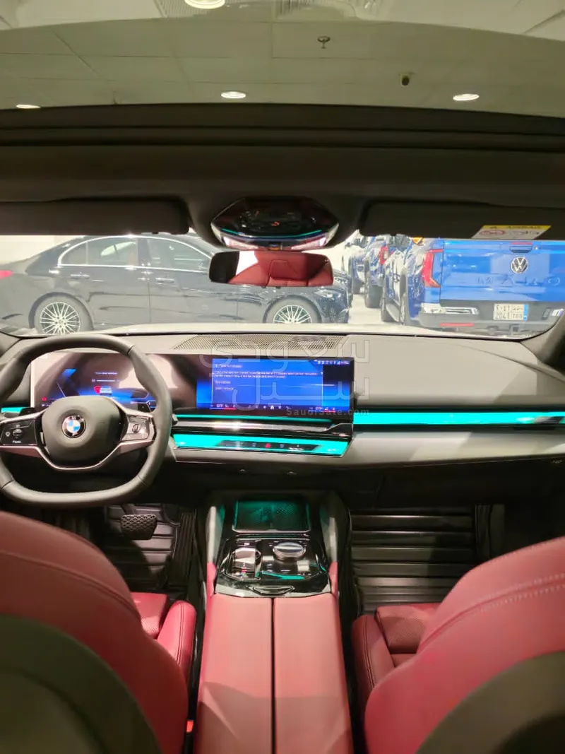 2026 BMW 5 Series 520i