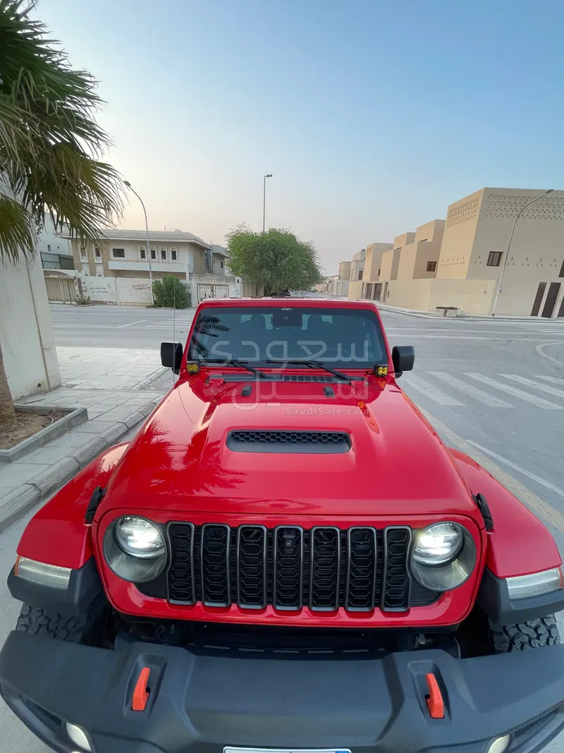 2021 جييب جلادياتور ساند رانر