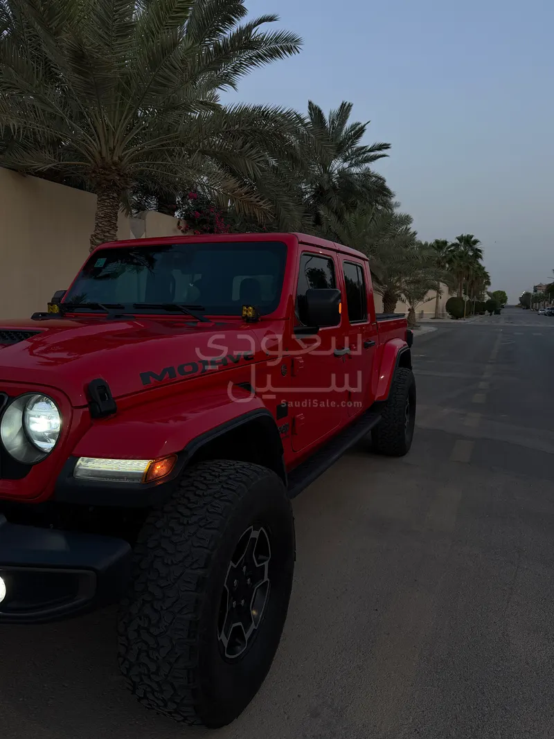 2021 جييب جلادياتور ساند رانر