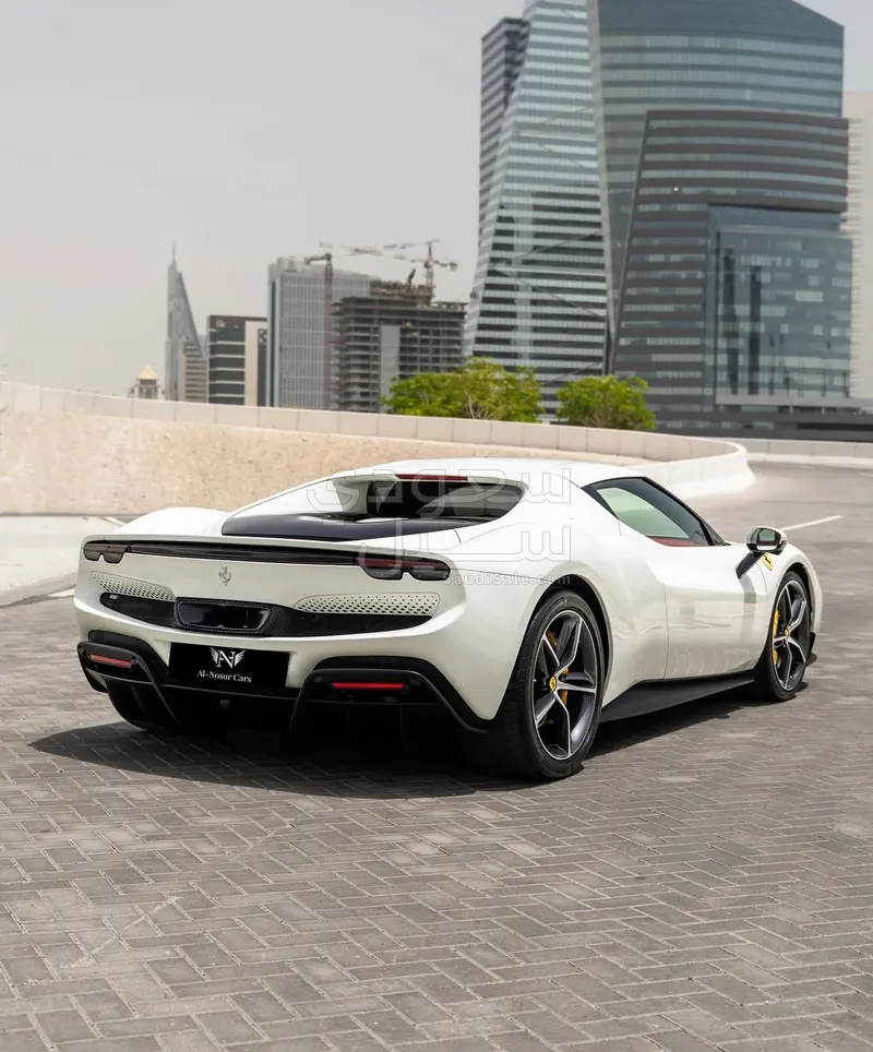 2024 فيراري جي تي بي 296