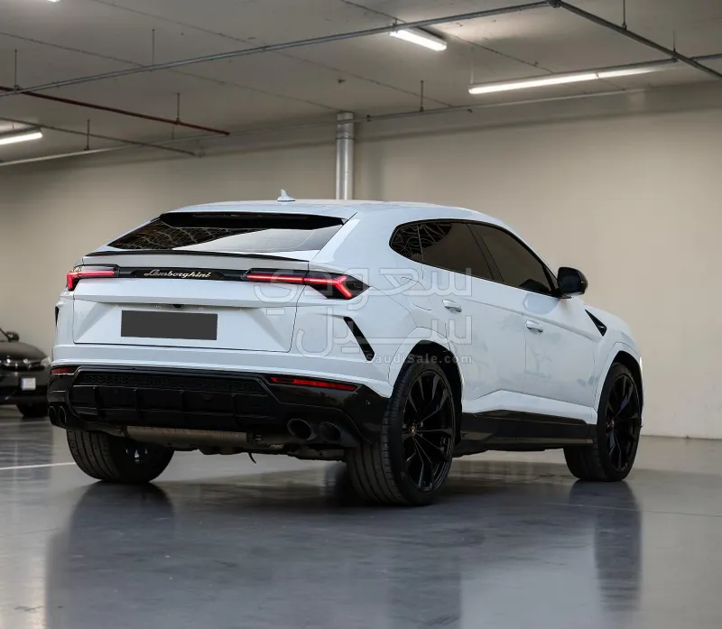 2021 Lamborghini URUS