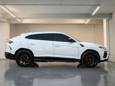 2021 Lamborghini URUS