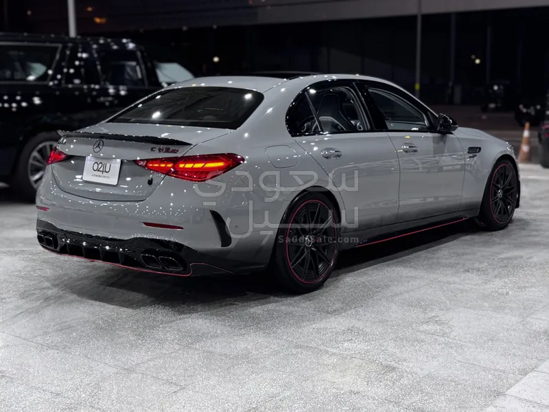 2024 Mercedes-Benz C 63 AMG