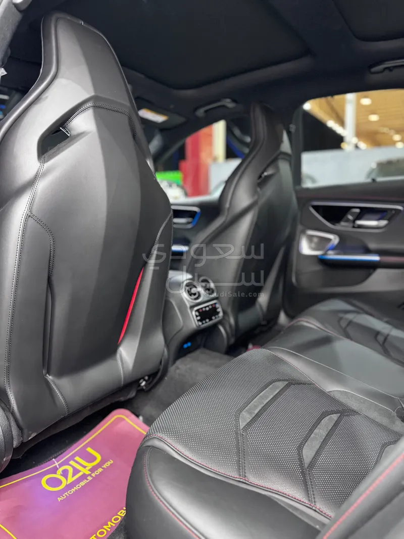 2024 Mercedes-Benz C 63 AMG