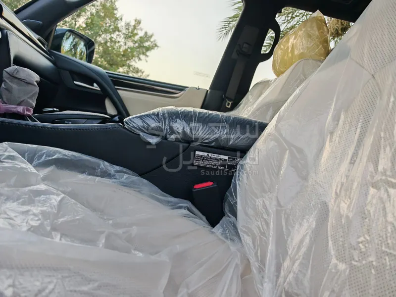 2018 Lexus LX 570