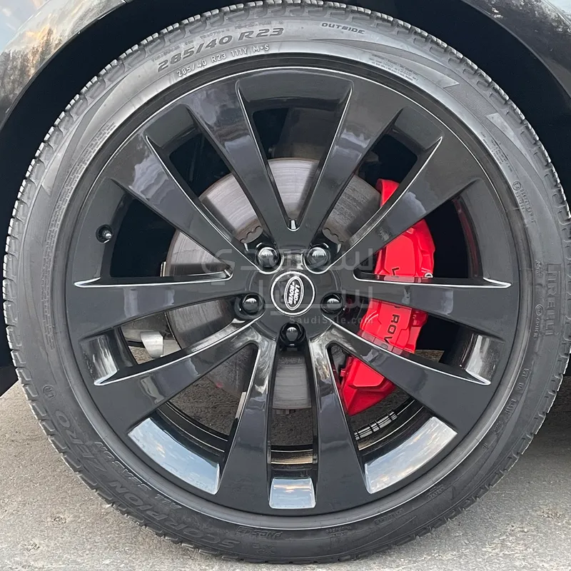 2025 Land Rover Range Rover Sport SE
