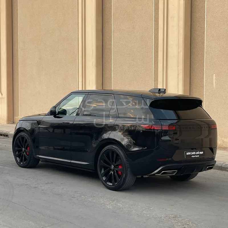 2025 Land Rover Range Rover Sport SE