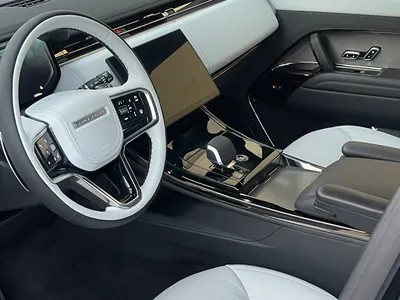 2025 Land Rover Range Rover Sport SE