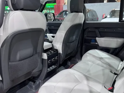 2026 Land Rover Defender 110 X dynamic