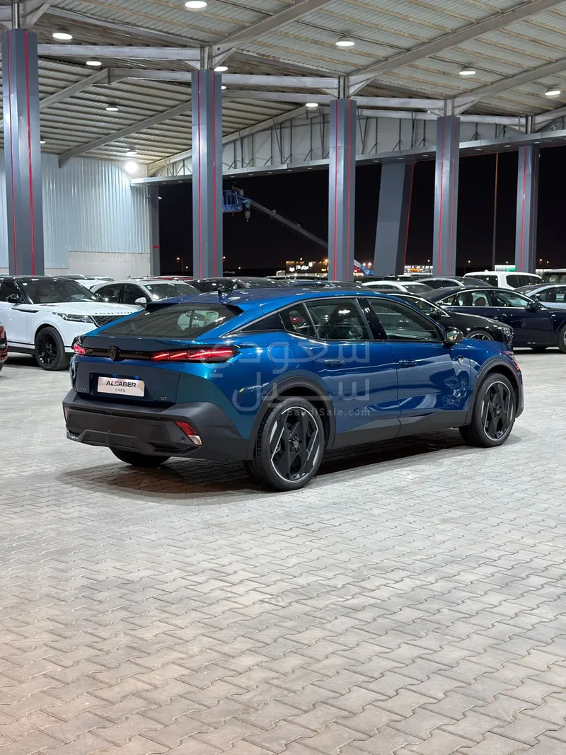 2025 بيجو 408
