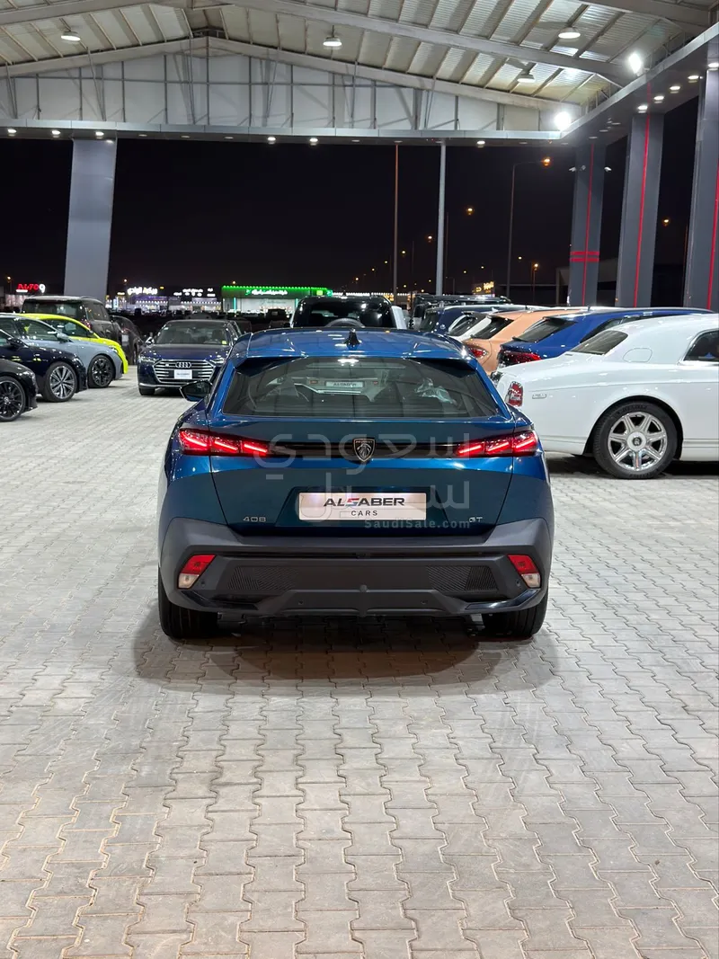 2025 بيجو 408