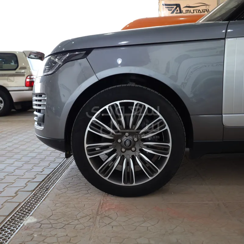 2020 Land Rover Range Rover HSE