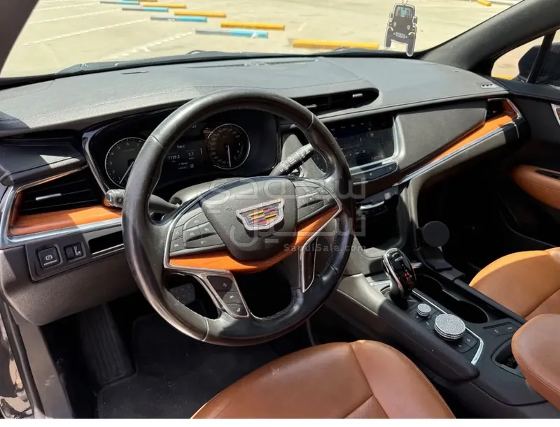 2020 Cadillac XT5 Platinum