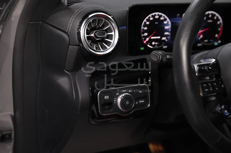 2023 Mercedes-Benz A 35
