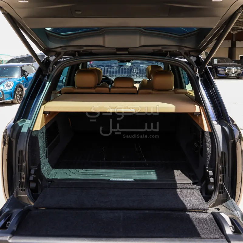 2023 لاند روفر رينج روفر اتش اس اي