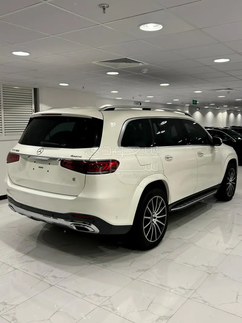 2023 Mercedes-Benz GLS 450