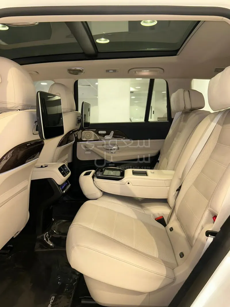 2023 Mercedes-Benz GLS 450
