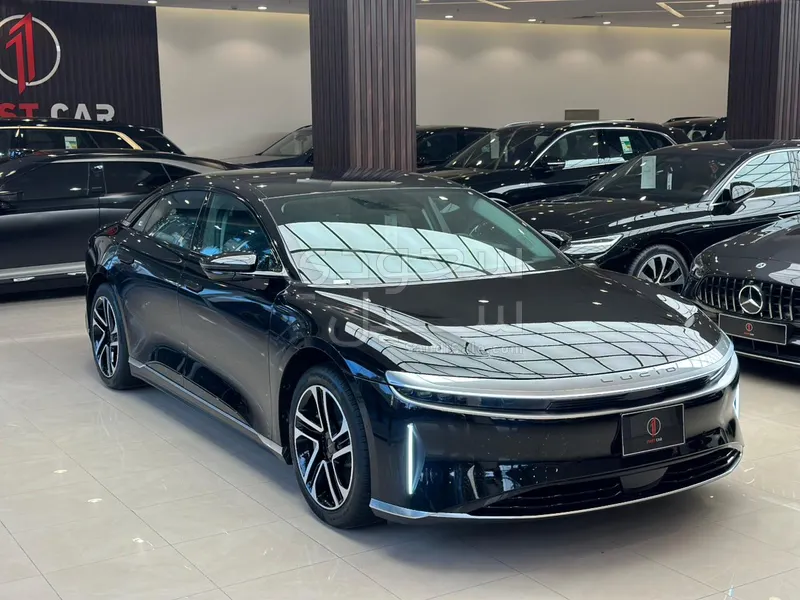 2026 لوسيد اير بيور