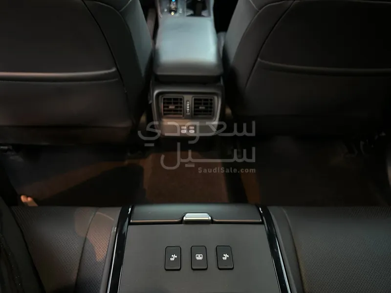 2023 تويوتا كراون بريميوم