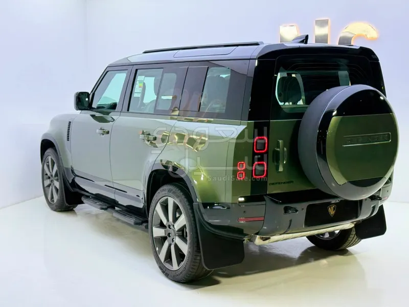 2026 Land Rover Defender 110 X dynamic