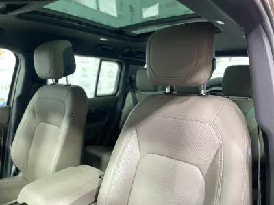 2024 Land Rover Defender 110