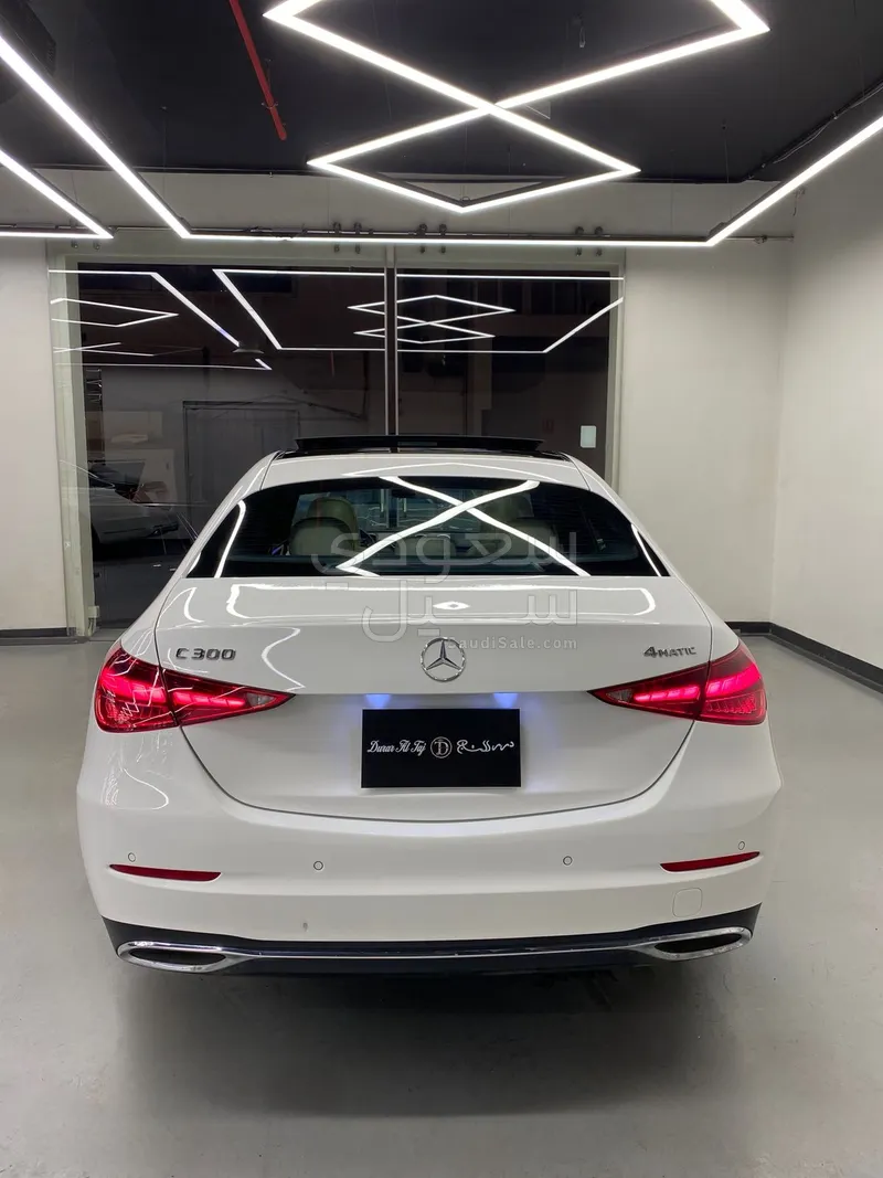 2024 Mercedes-Benz C 300