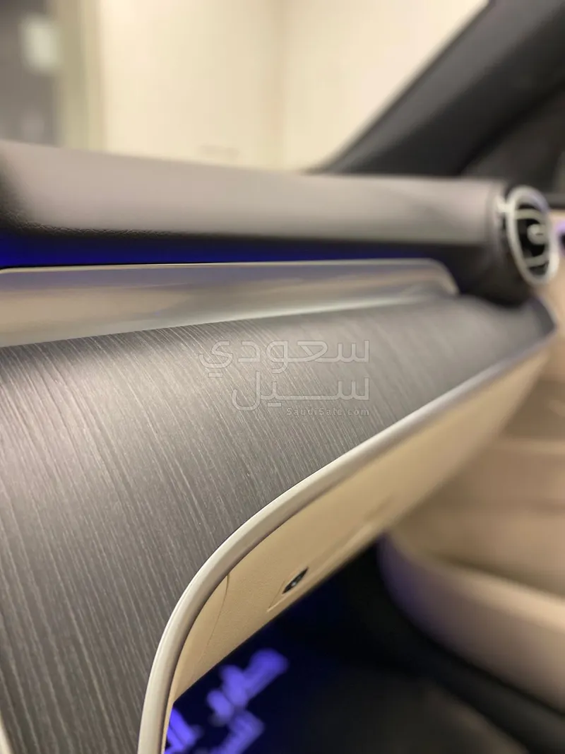 2024 Mercedes-Benz C 300