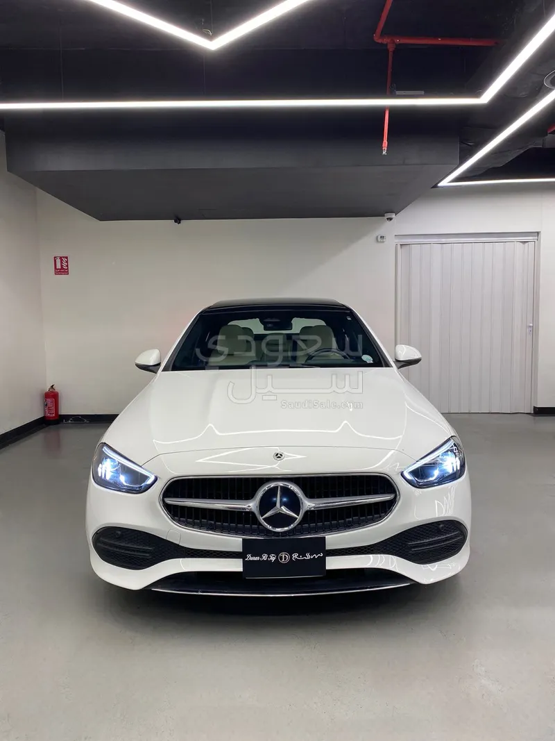 2024 Mercedes-Benz C 300