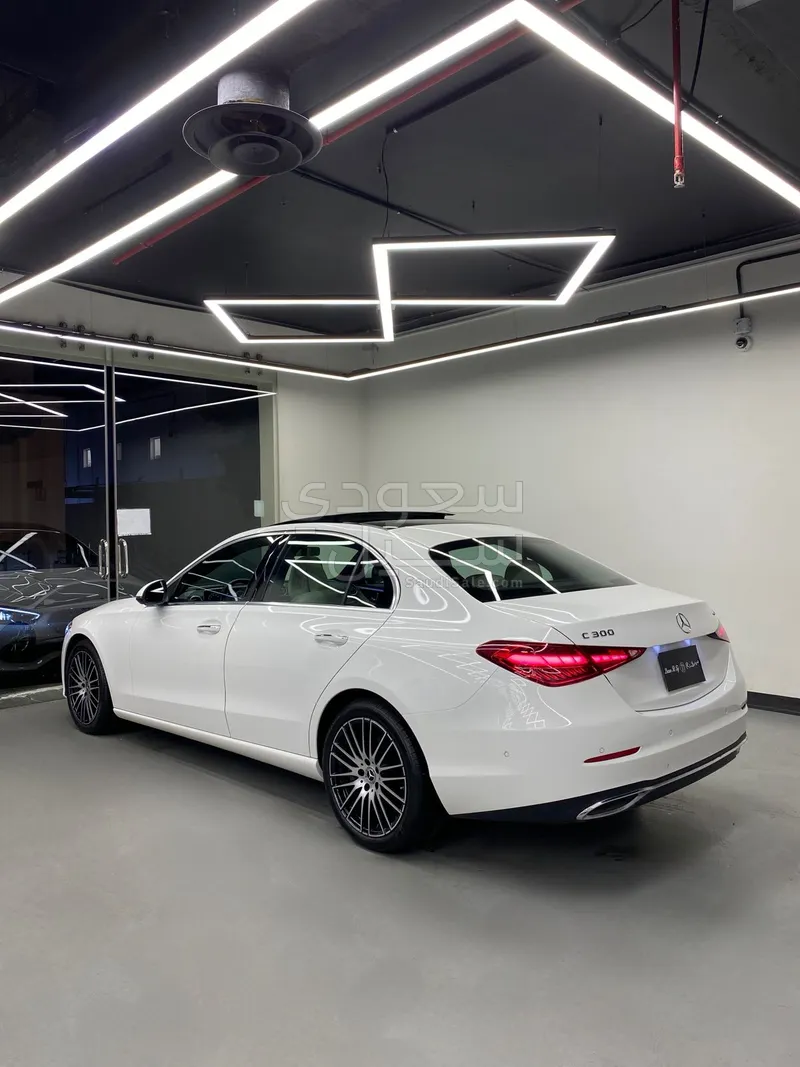 2024 Mercedes-Benz C 300