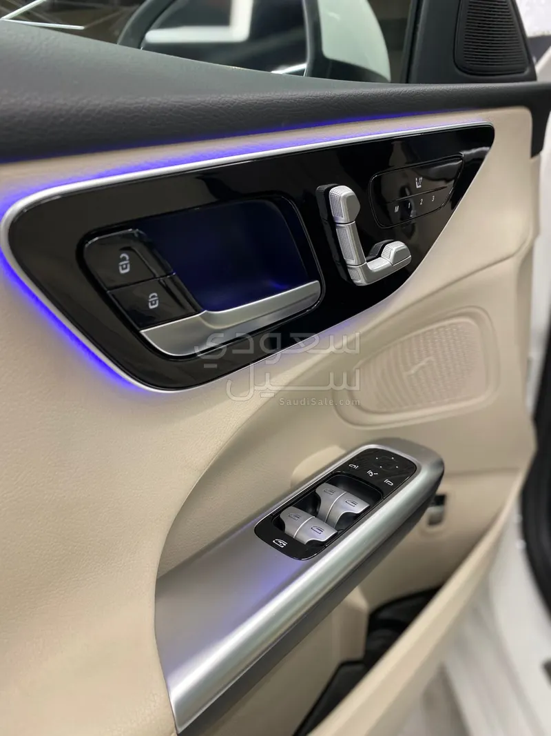 2024 Mercedes-Benz C 300