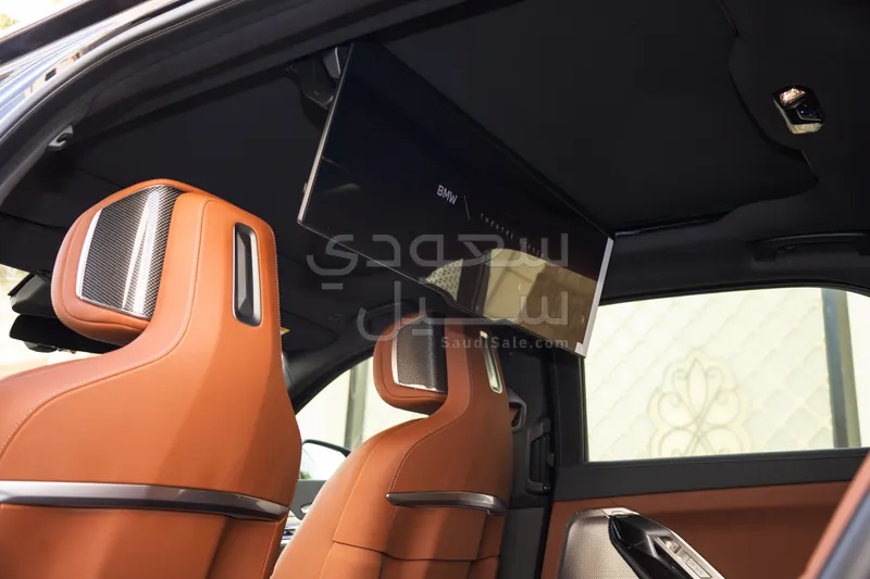 2023 BMW 7 Series 740i