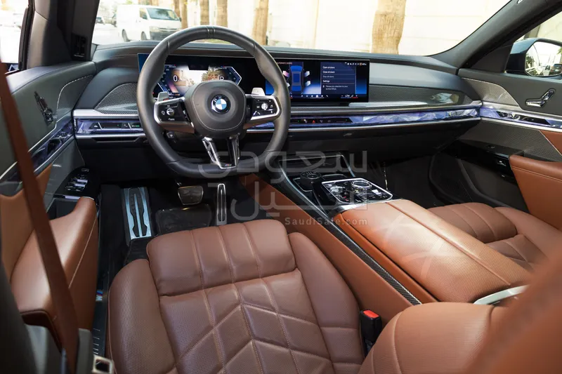 2023 BMW 7 Series 740i