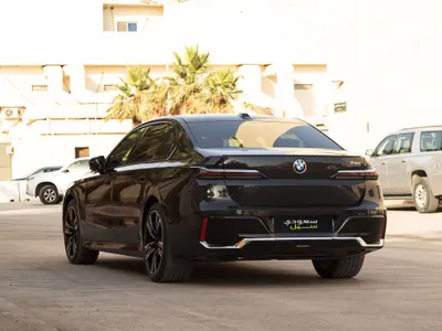 2023 BMW 7 Series 740i