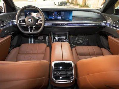 2023 BMW 7 Series 740i