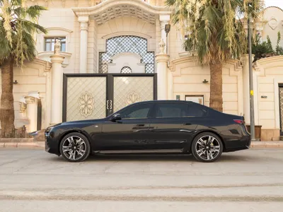 2023 BMW 7 Series 740i