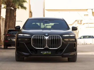 2023 BMW 7 Series 740i