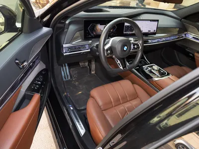 2023 BMW 7 Series 740i