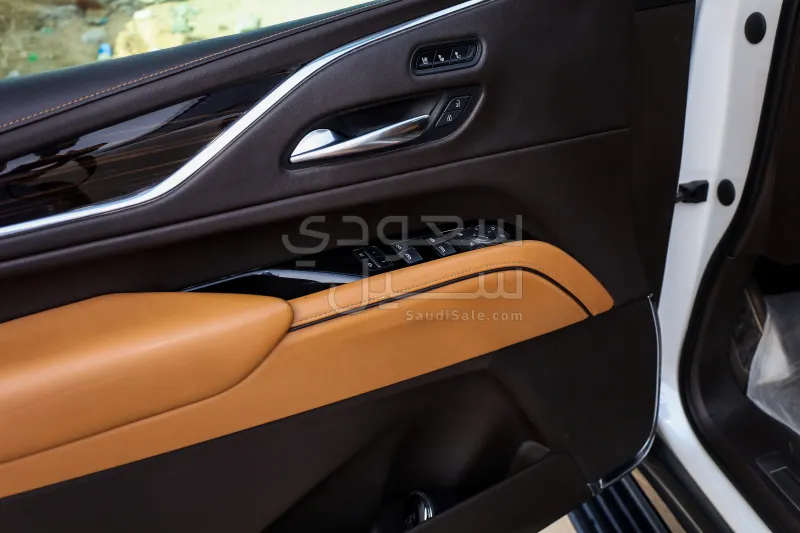 2021 Cadillac Escalade Platinum