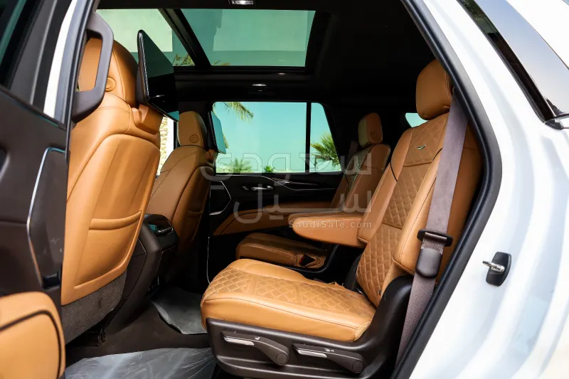 2021 Cadillac Escalade Platinum