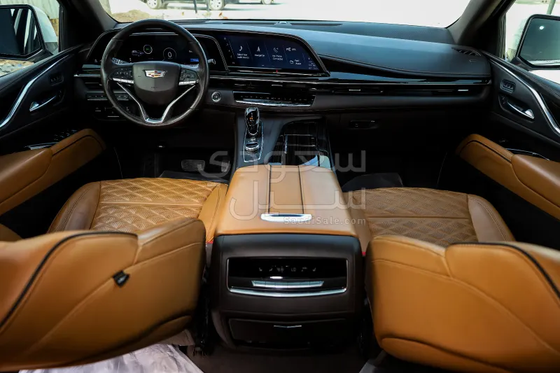 2021 Cadillac Escalade Platinum