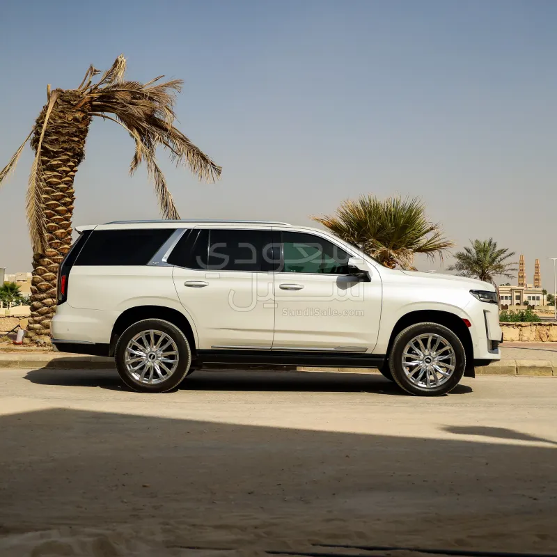 2021 Cadillac Escalade Platinum