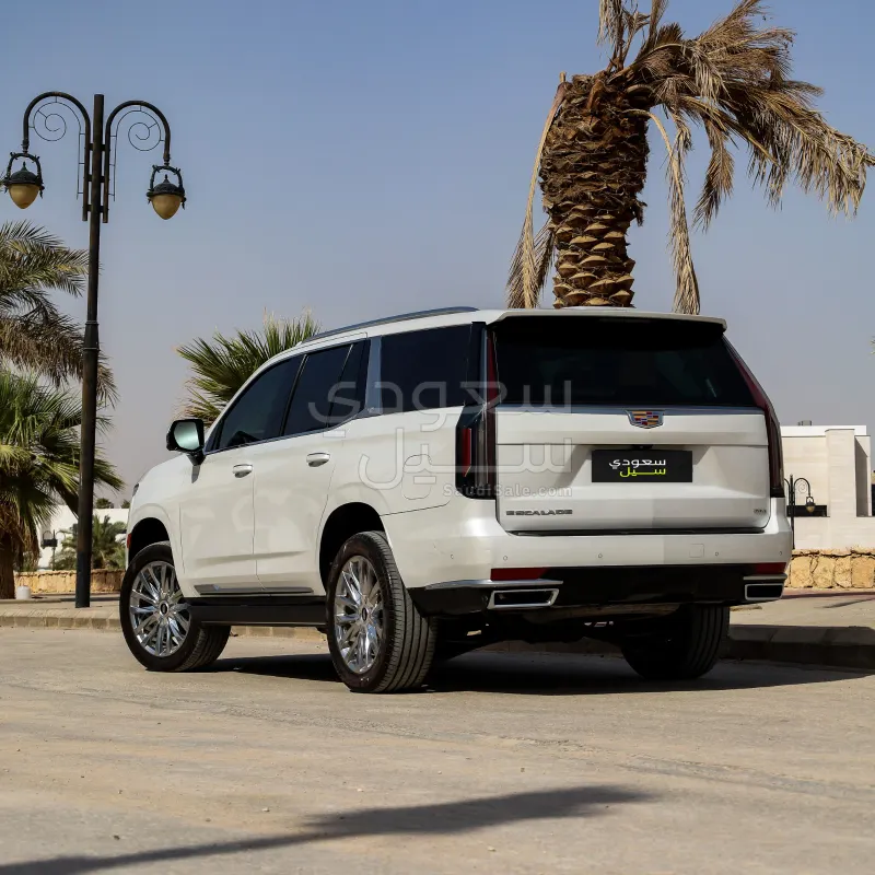 2021 Cadillac Escalade Platinum