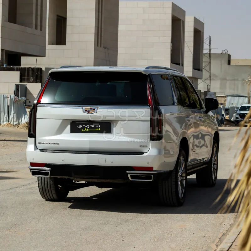 2021 Cadillac Escalade Platinum