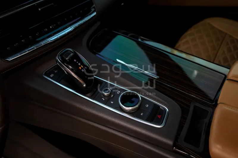 2021 Cadillac Escalade Platinum