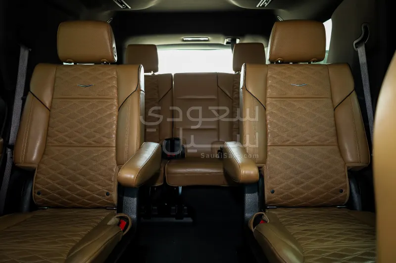 2021 Cadillac Escalade Platinum