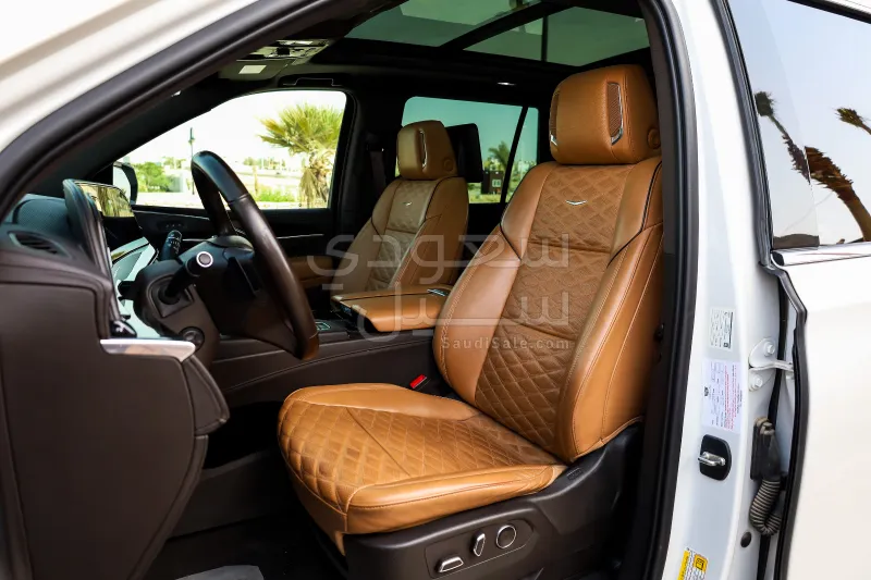 2021 Cadillac Escalade Platinum