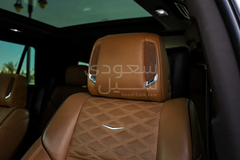 2021 Cadillac Escalade Platinum
