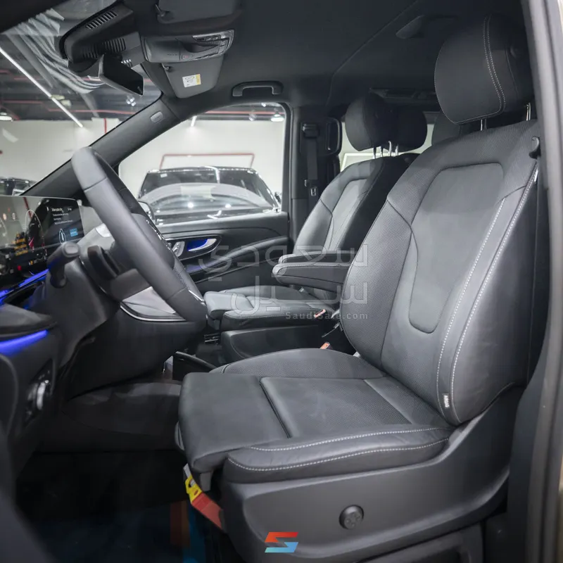 2025 Mercedes-Benz V 300