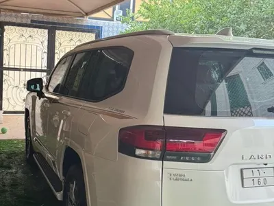2025 Toyota Land Cruiser GXR 4